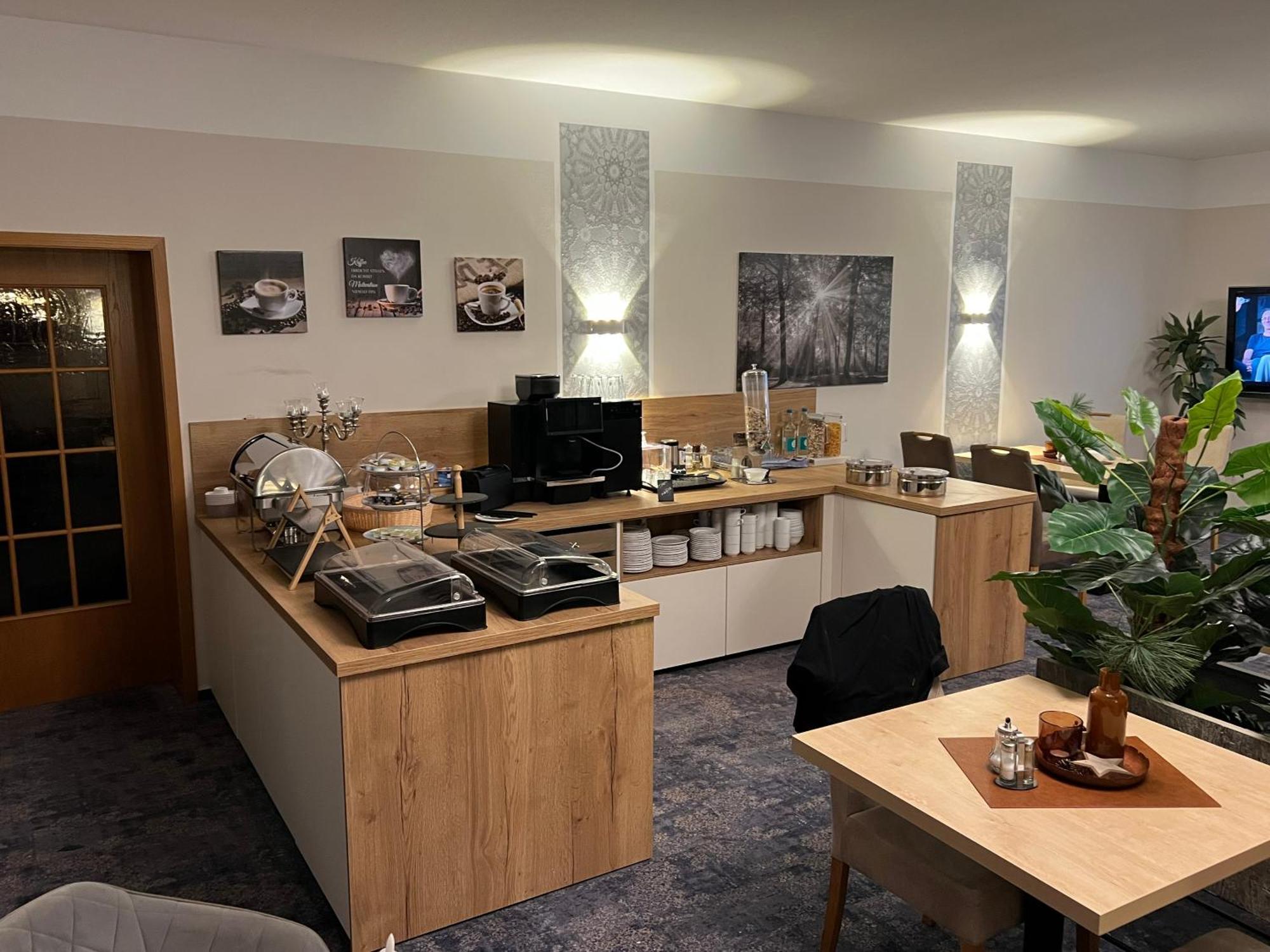 Gaestehaus Am Kurpark Hotel Garni Horn-Bad Meinberg Eksteriør bilde