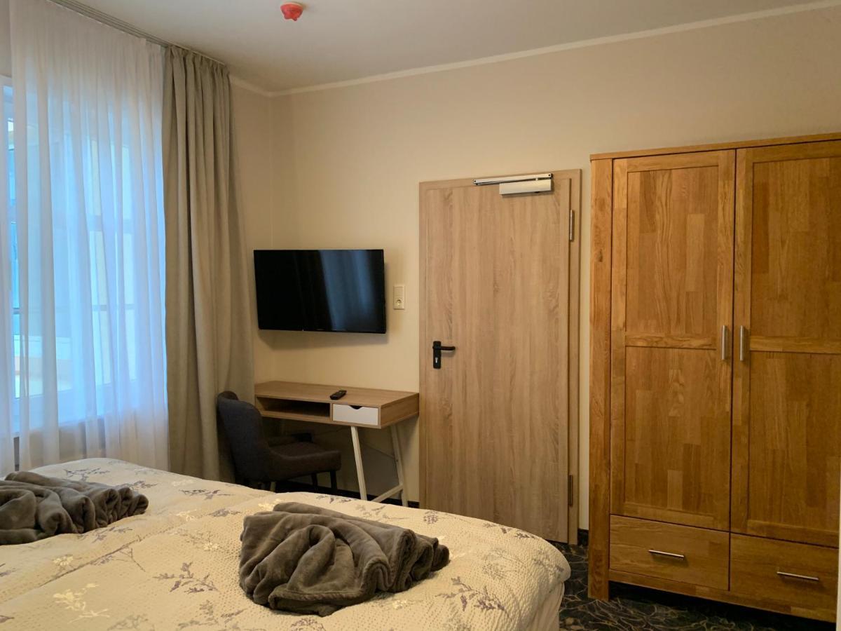 Gaestehaus Am Kurpark Hotel Garni Horn-Bad Meinberg Eksteriør bilde
